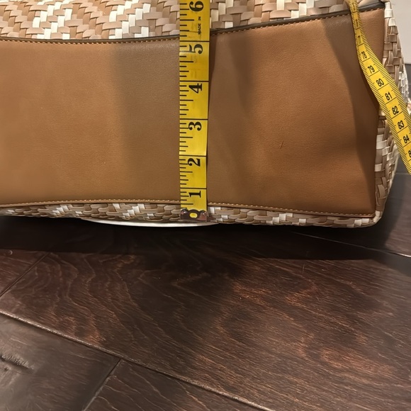 Calvin Klein Brown and White Woven Tote Bag NWT - Picture 8 of 16
